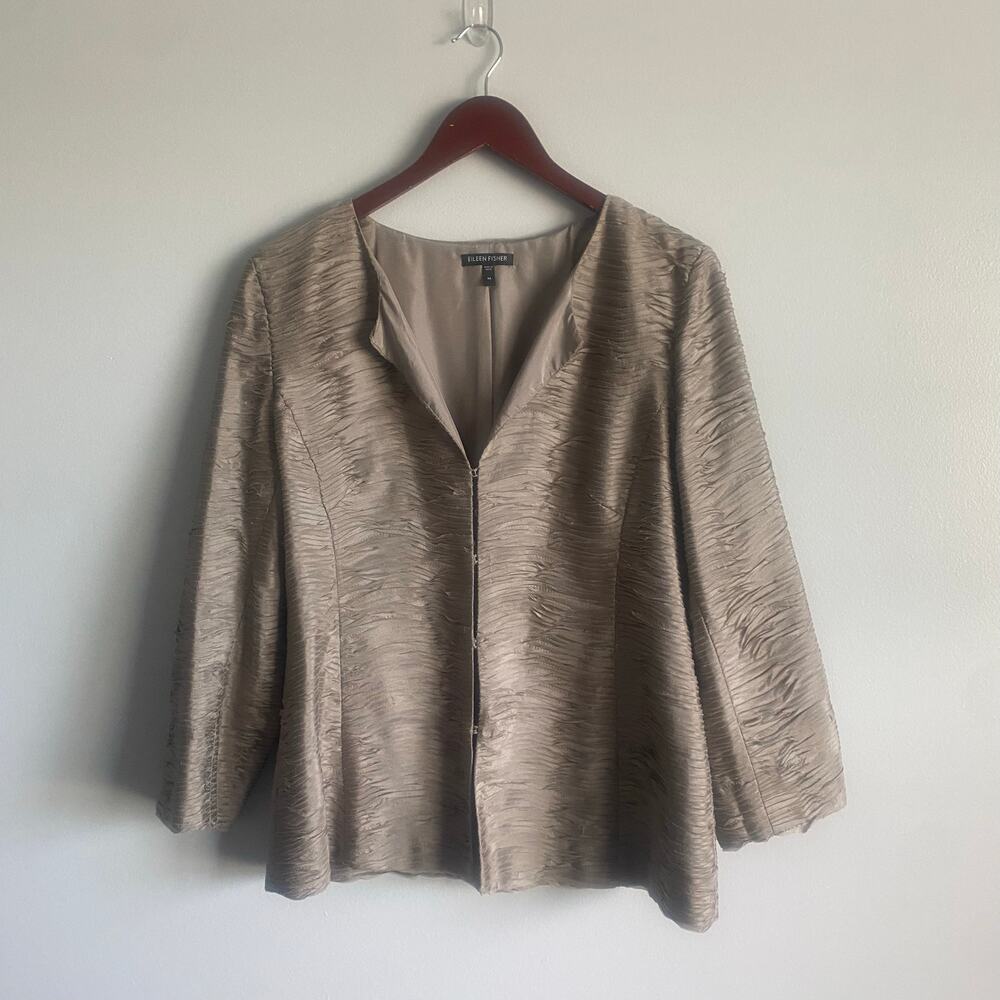 Eileen Fisher Ripple Bindu 100% Silk Textured Natural Beige Jacket Size Medium